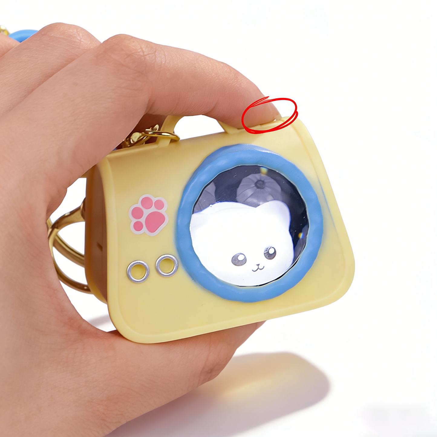 Cute Pet Cat Carrier Light-Up Keychain