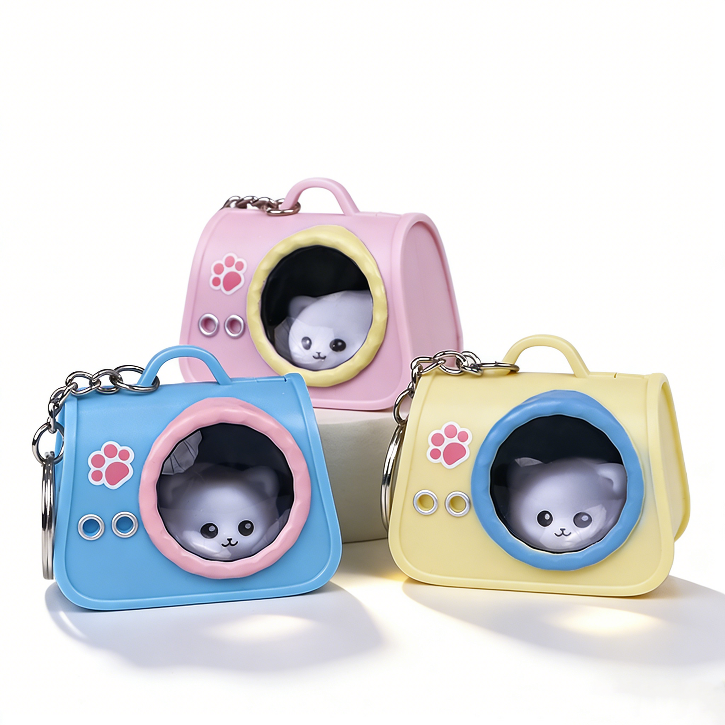 Cute Pet Cat Carrier Light-Up Keychain